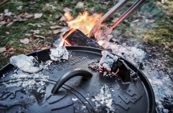 Petromax FT9 Dutch Oven