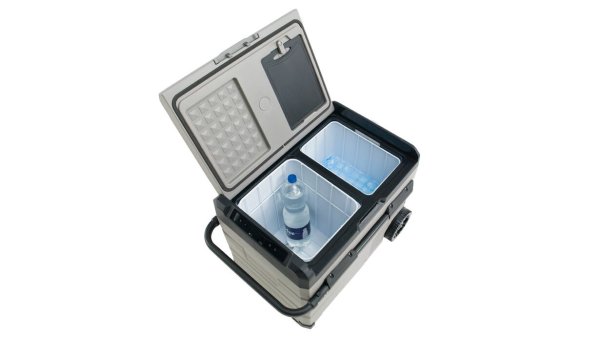 Outwell Arctic Frost 45 | compressor powered cooler