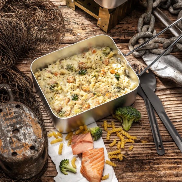 Summit To Eat | Salmon and Broccoli Pasta | Freeze Dried Food | 193g
